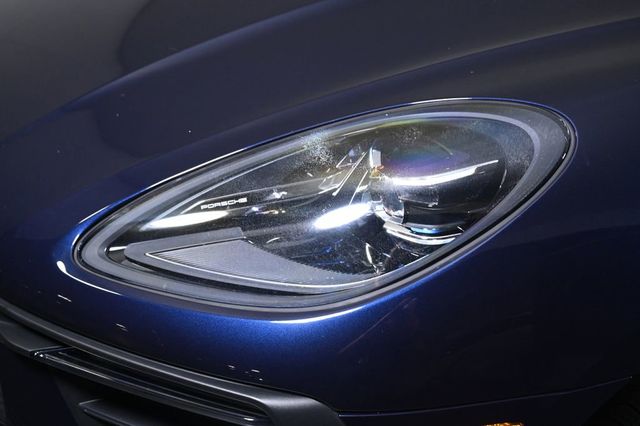 2023 Porsche Macan Base - 23011470 - 23