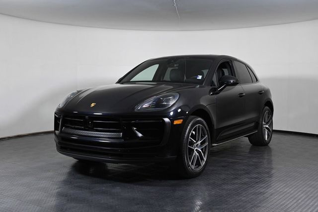 2023 Porsche Macan Base - 23021069 - 0