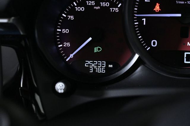 2023 Porsche Macan Base - 23021069 - 13