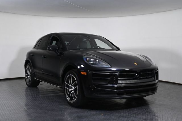 2023 Porsche Macan Base - 23021069 - 8