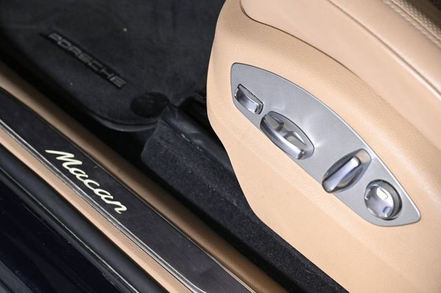 2023 Porsche Macan Base - 23023051 - 21