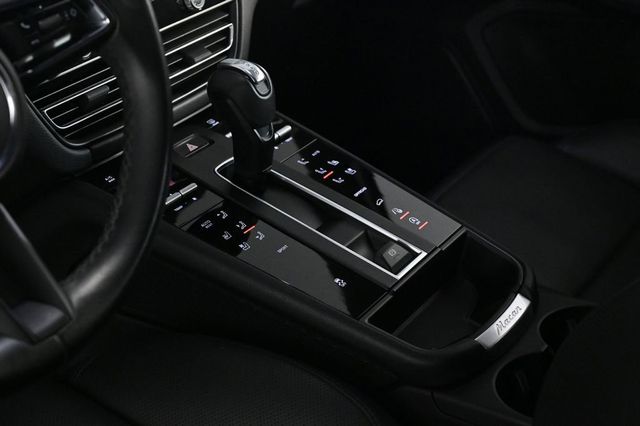 2023 Porsche Macan Base - 23023052 - 21