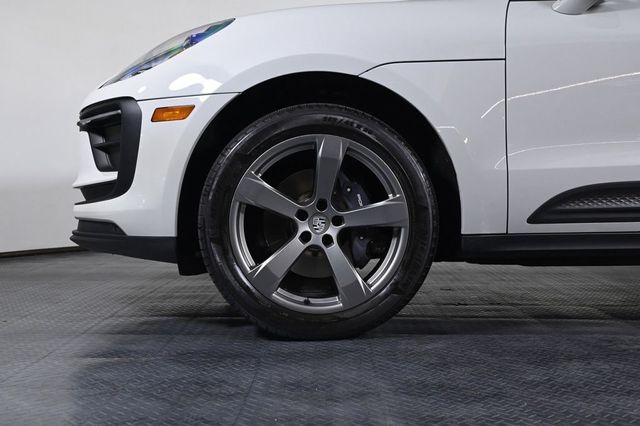 2023 Porsche Macan Base - 23023052 - 28