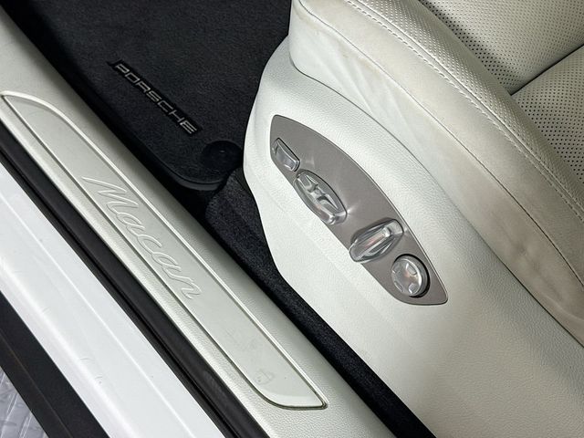 2023 Porsche Macan Base - 23051726 - 23