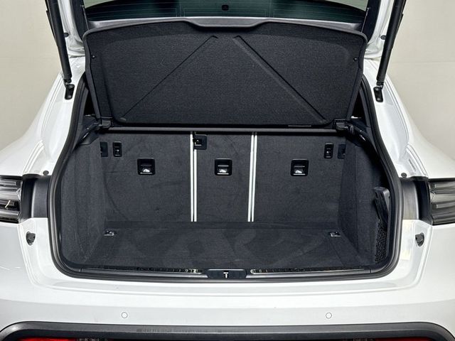2023 Porsche Macan Base - 23051726 - 25