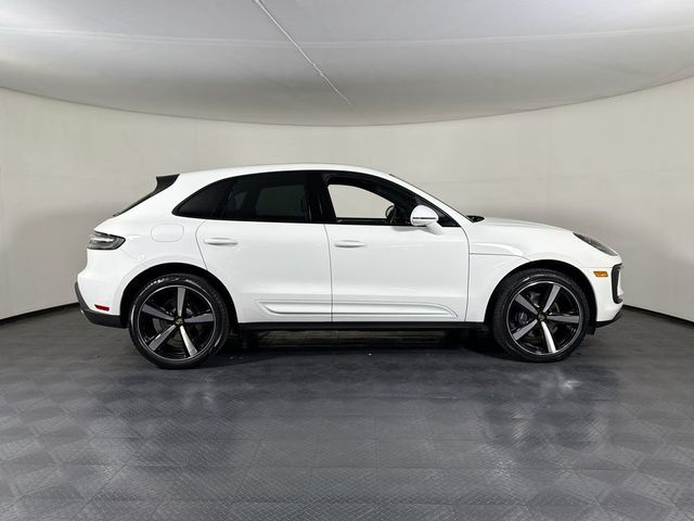 2023 Porsche Macan Base - 23051726 - 7
