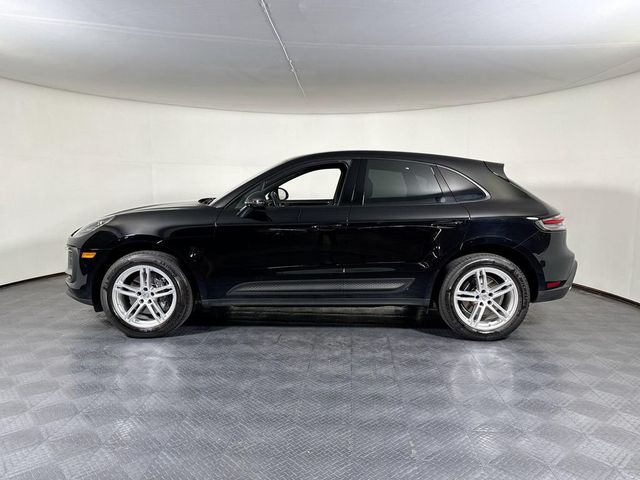 2023 Porsche Macan Base - 23055740 - 1