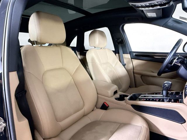 2023 Porsche Macan Base - 23059747 - 17