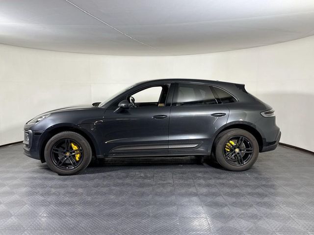 2023 Porsche Macan Base - 23059747 - 1