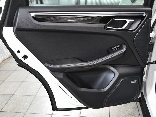 2023 Porsche Macan Base - 22928203 - 11