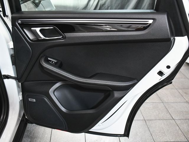 2023 Porsche Macan Base - 22928203 - 12