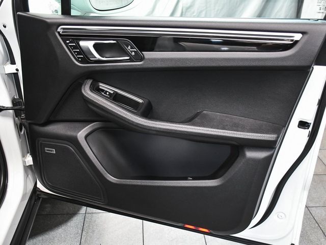 2023 Porsche Macan Base - 22928203 - 14