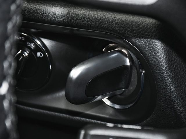 2023 Porsche Macan Base - 22928203 - 27