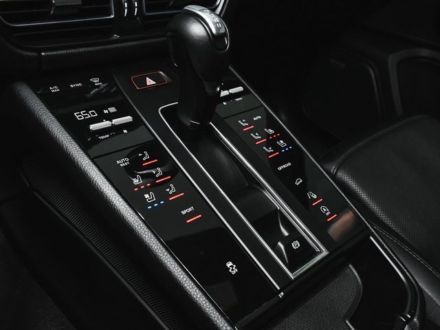 2023 Porsche Macan Base - 22928203 - 42