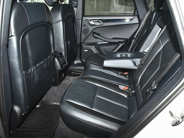 2023 Porsche Macan Base - 22928203 - 50