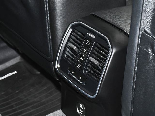 2023 Porsche Macan Base - 22928203 - 51