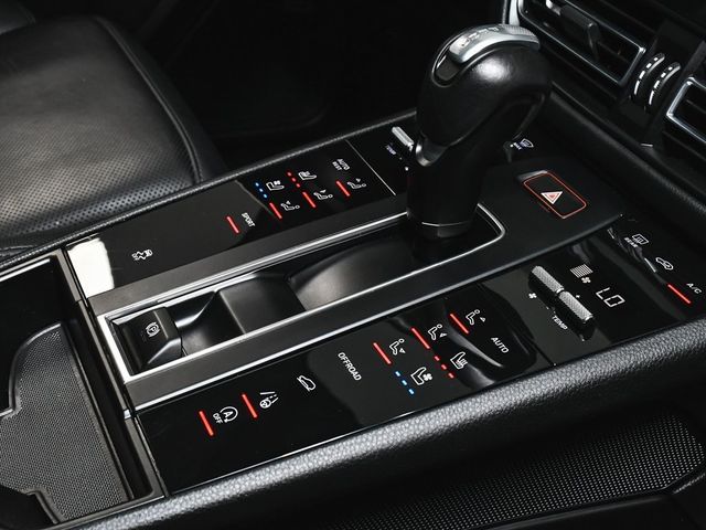 2023 Porsche Macan Base - 22928203 - 60