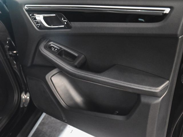2023 Porsche Macan Base - 22917015 - 10