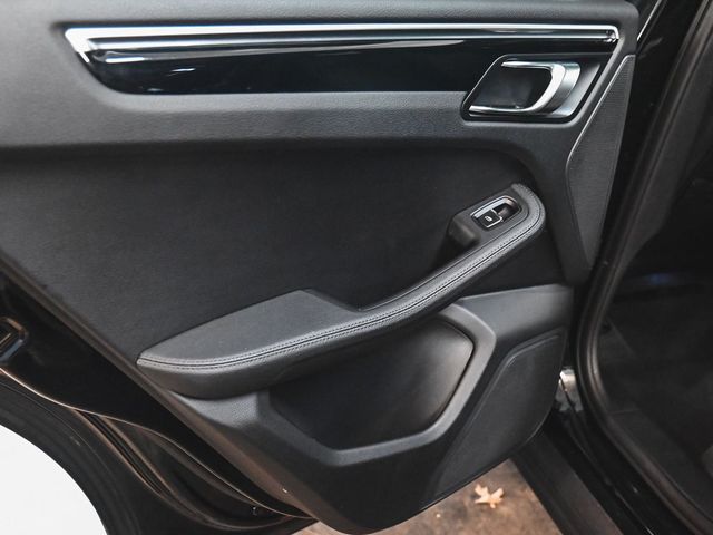 2023 Porsche Macan Base - 22917015 - 11
