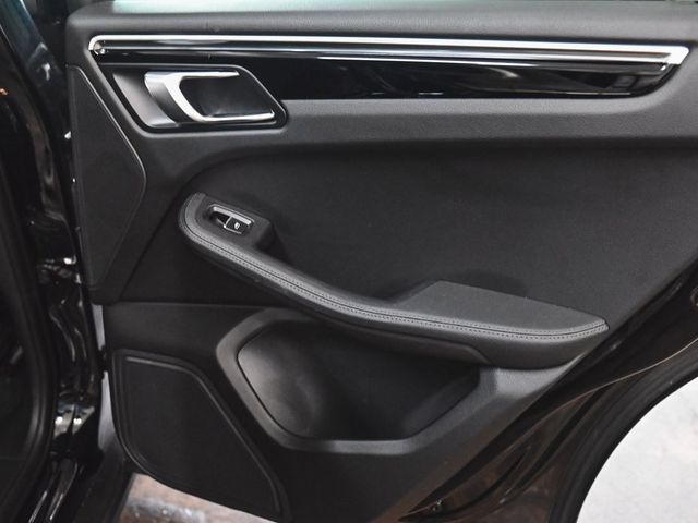 2023 Porsche Macan Base - 22917015 - 12