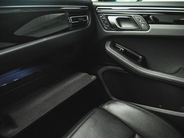 2023 Porsche Macan Base - 22917015 - 16