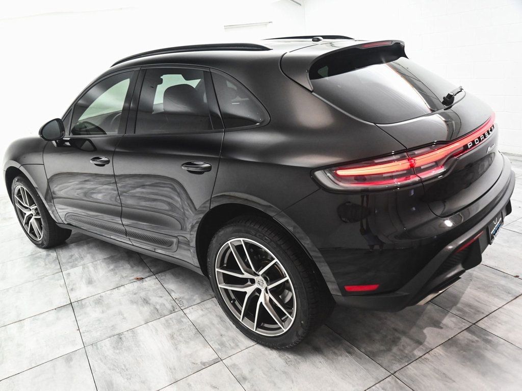 2023 Porsche Macan Base photo 4