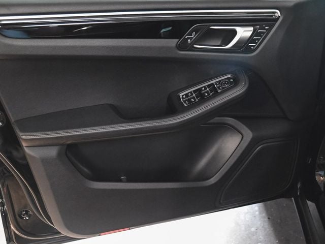 2023 Porsche Macan Base - 22917015 - 7