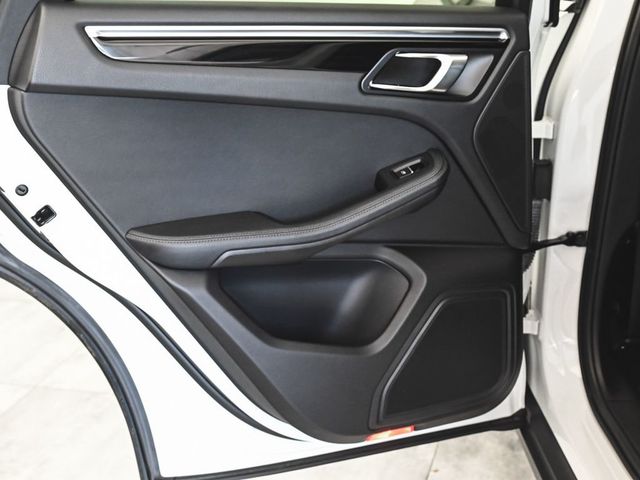 2023 Porsche Macan Base - 23068620 - 9