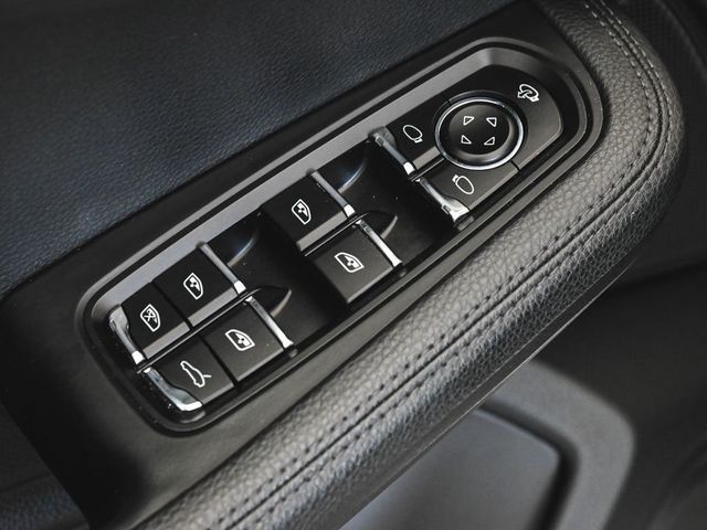 2023 Porsche Macan Base - 23068620 - 7