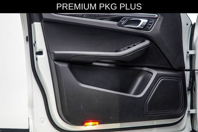 2023 Porsche Macan Base - 23049168 - 43