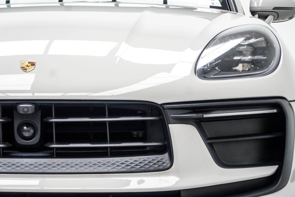 Porsche Macan photo 10