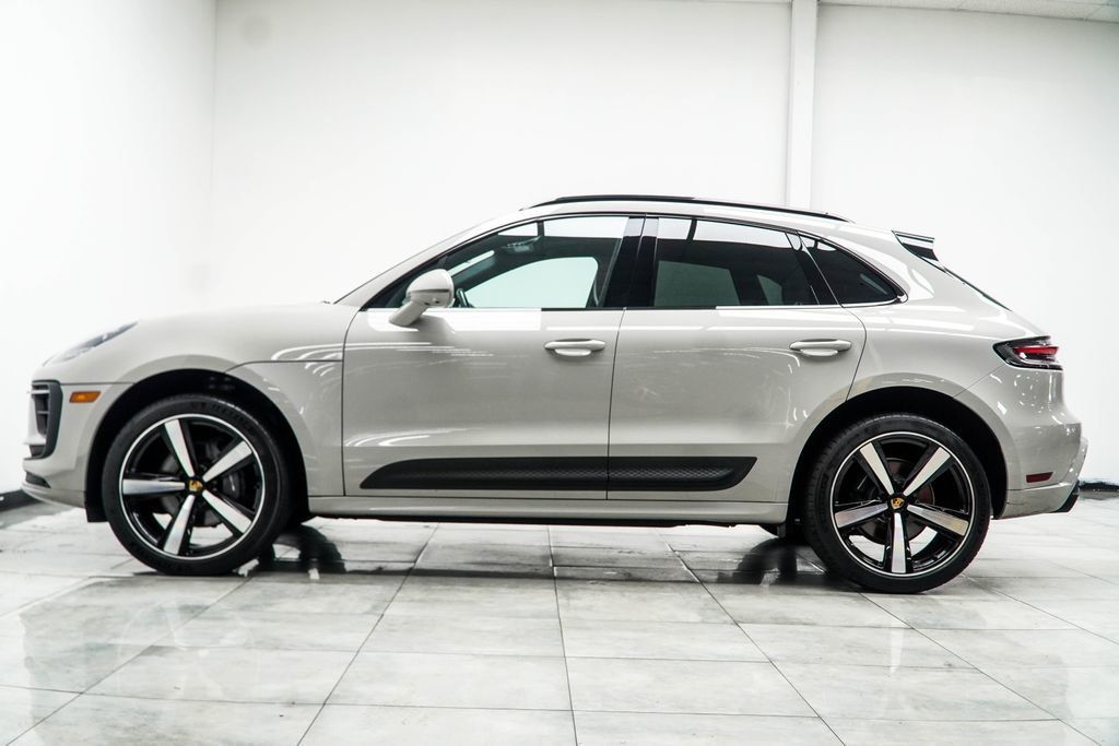 Porsche Macan photo 12