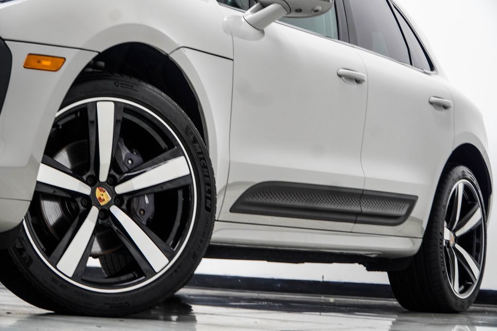 Porsche Macan photo 3
