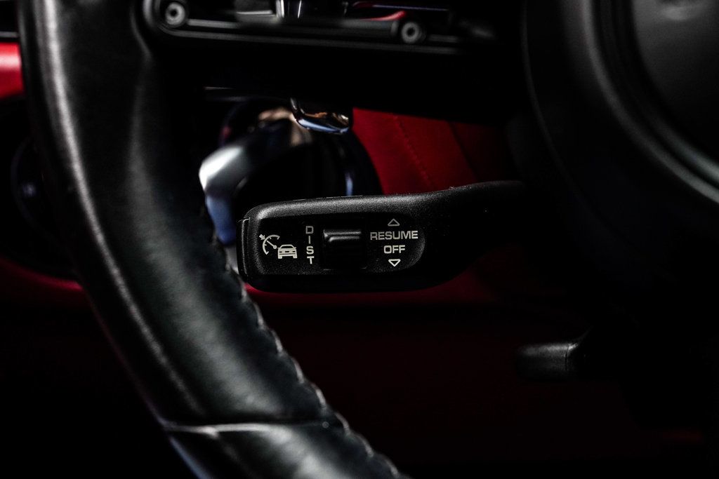 Porsche Macan photo 36