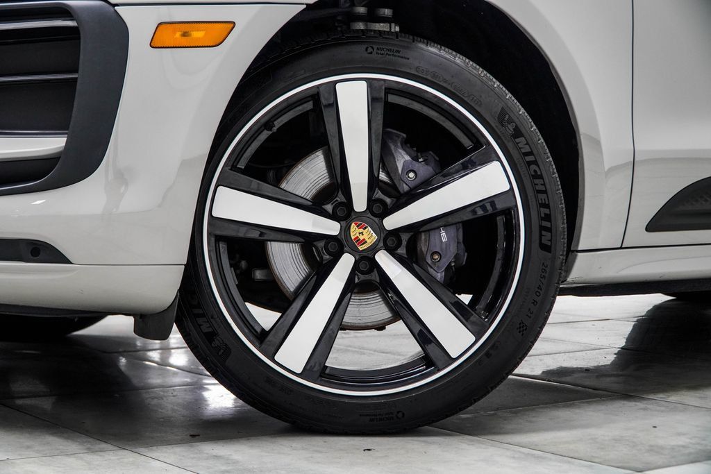 Porsche Macan photo 6