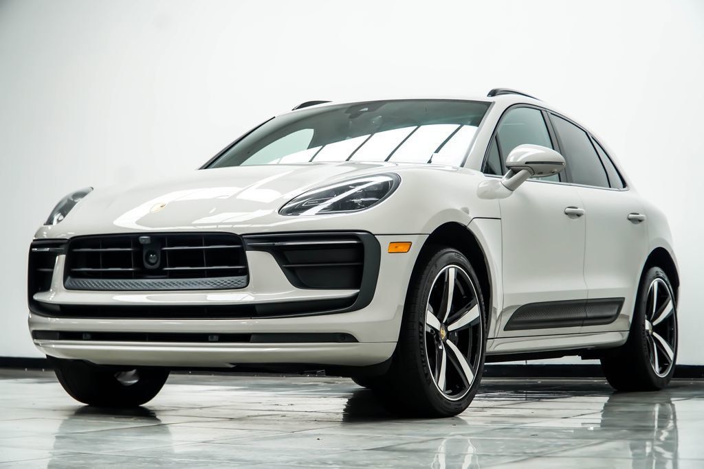 Porsche Macan photo 9
