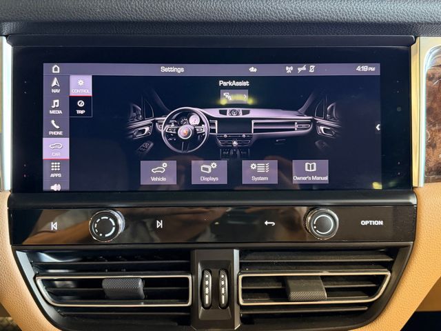 2023 Porsche Macan Base - 23072675 - 25