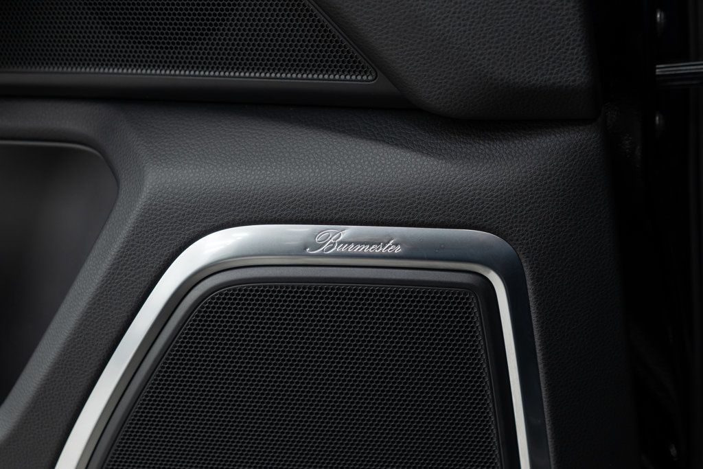 2023 Porsche Macan Base photo 15