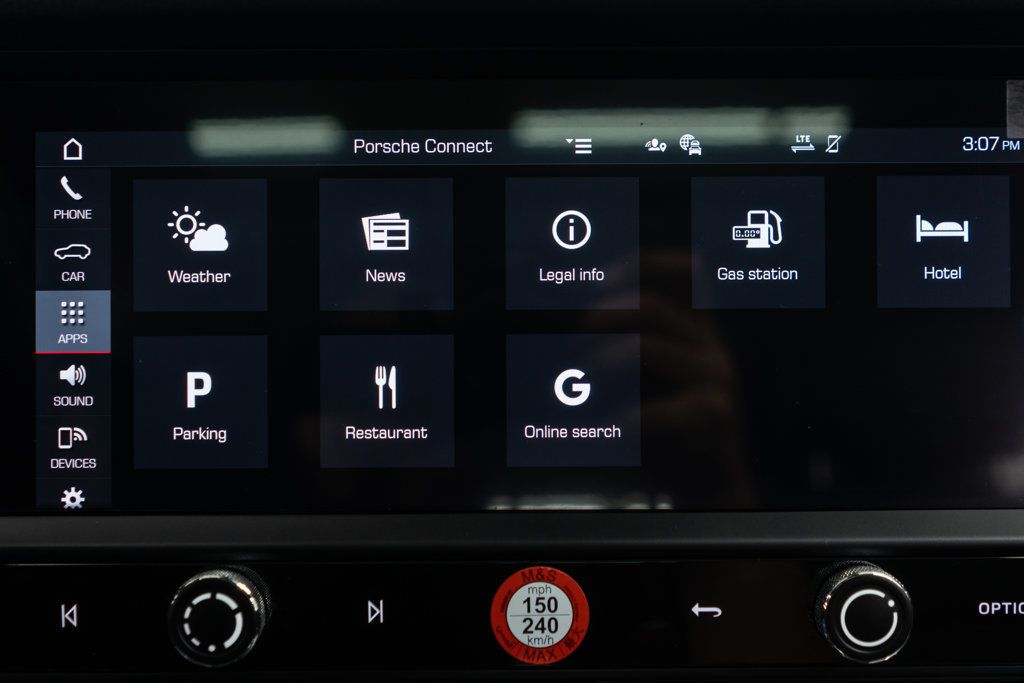 2023 Porsche Macan Base photo 25
