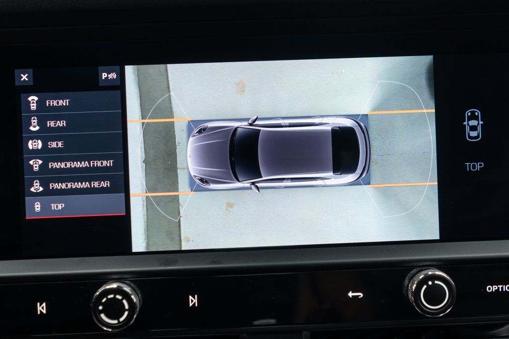2023 Porsche Macan Base photo 21