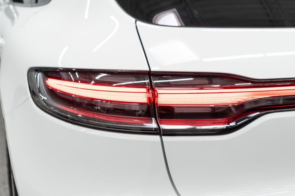 2023 Porsche Macan Base photo 36