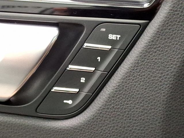 2023 Porsche Macan Base - 22991217 - 24