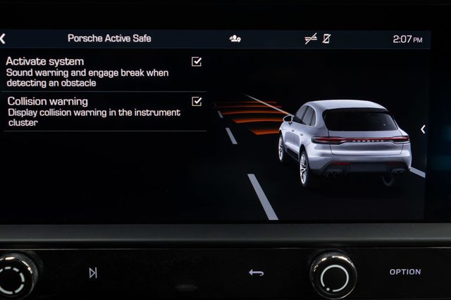 2023 Porsche Macan Base - 23045074 - 25