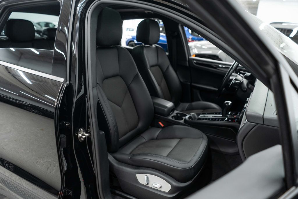 Porsche Macan photo 11