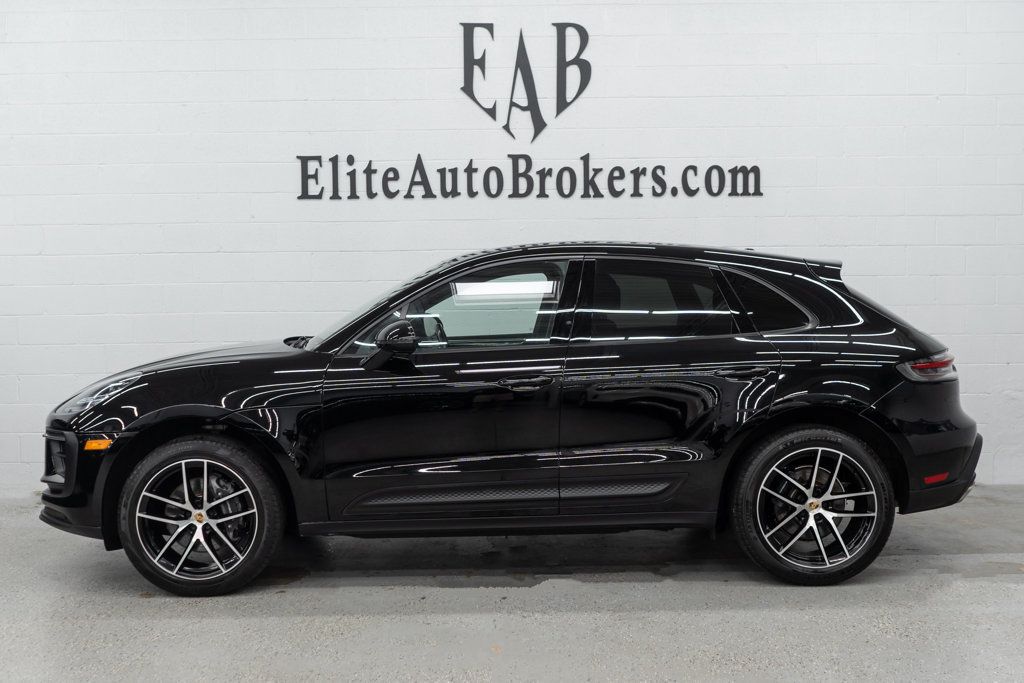 Porsche Macan photo 2