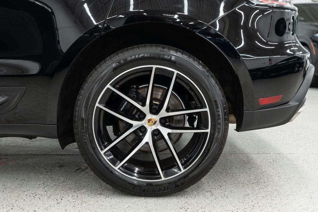 Porsche Macan photo 31