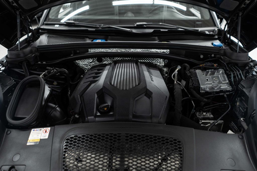 Porsche Macan photo 36