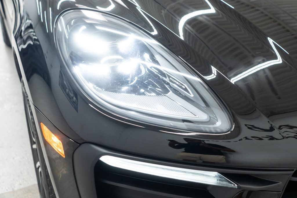 Porsche Macan photo 38