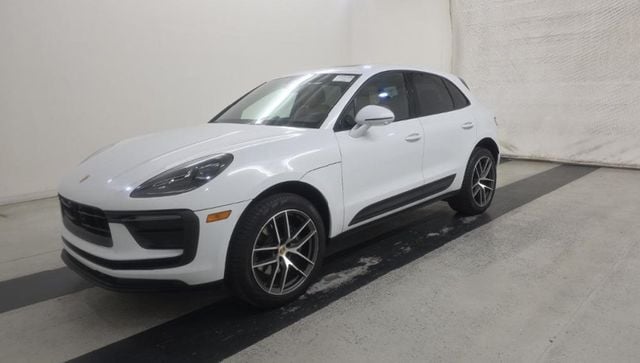 2023 Porsche Macan Base - 23022484 - 0