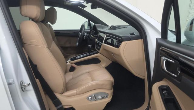 2023 Porsche Macan Base - 23022484 - 7
